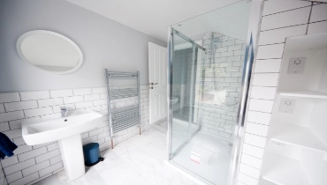 bathtub-to-shower-conversions-are-they-worth-it